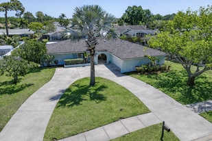 Building Photo - 8679 Merrimoor Blvd