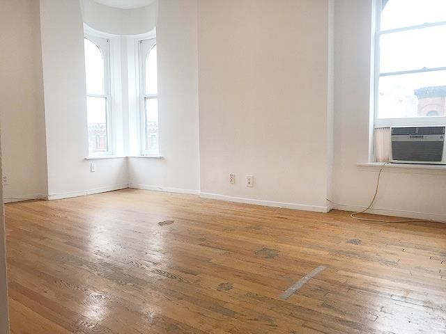 Building Photo - 200 West 82nd Street