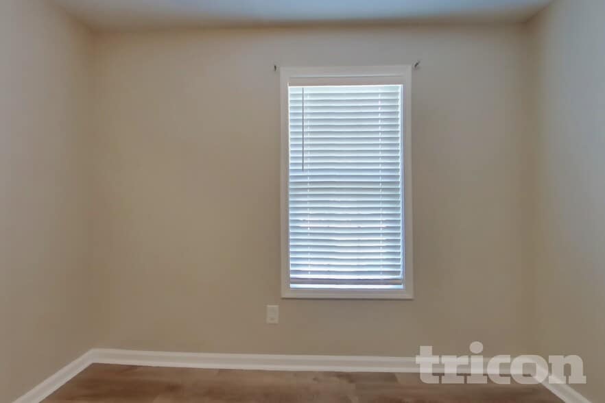 Building Photo - 1173 Woodwind Dr