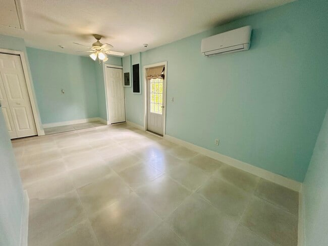 Building Photo - 17647 81st Ln N