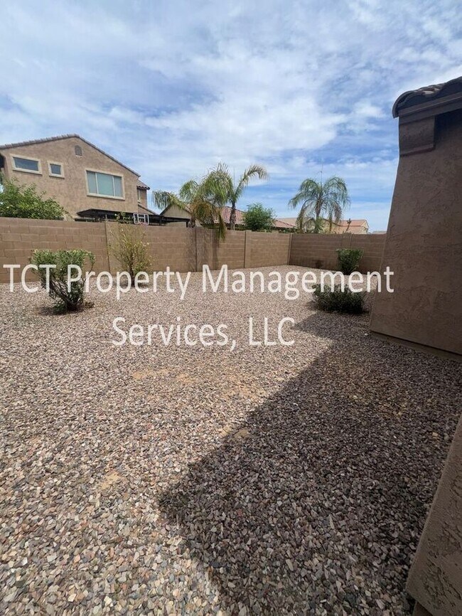 Building Photo - Charming home in the Bridges at Gilbert!