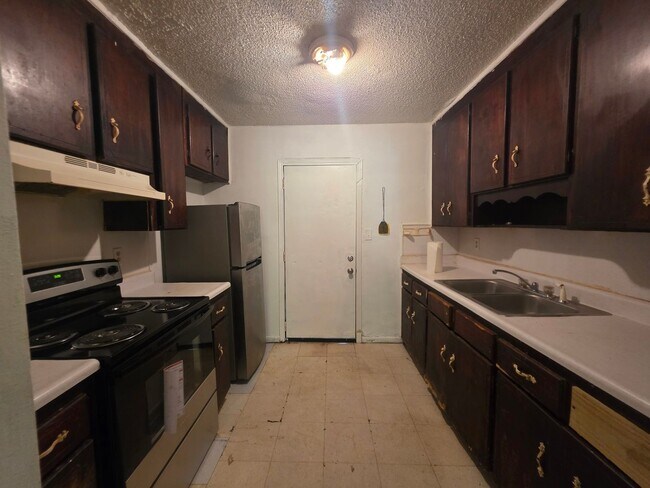 Building Photo - 6710 Gulley Ln