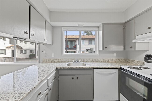 Building Photo - El-Ti-Kee