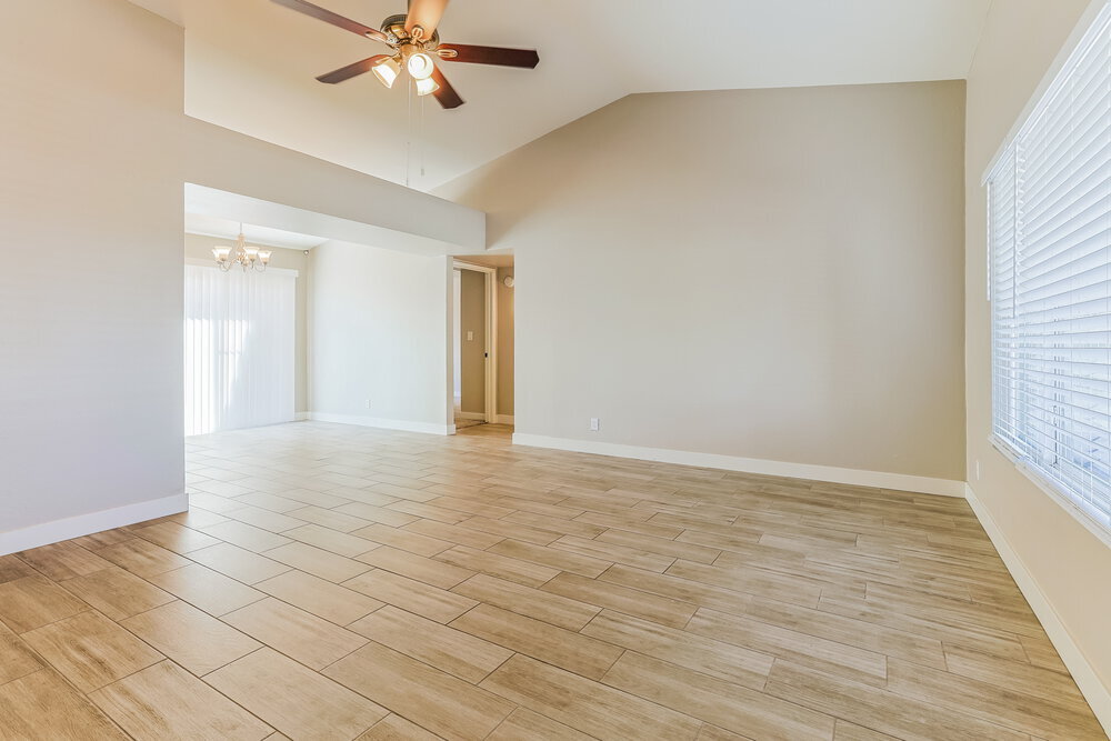 Building Photo - 1415 N Ironwood St