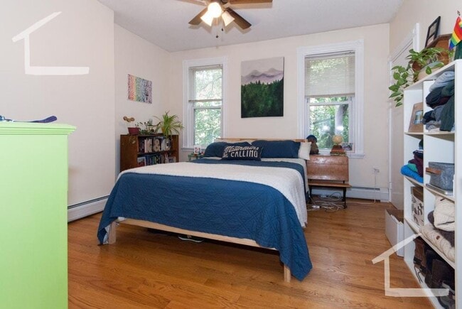 Building Photo - 6/1 No Fee! Charming 1BR plus office near Brookline Village