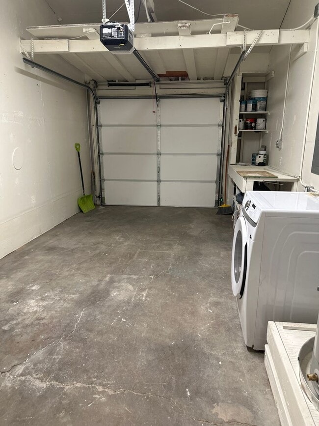 Building Photo - Completely remodeled 2 bedroom gem with 1 ...