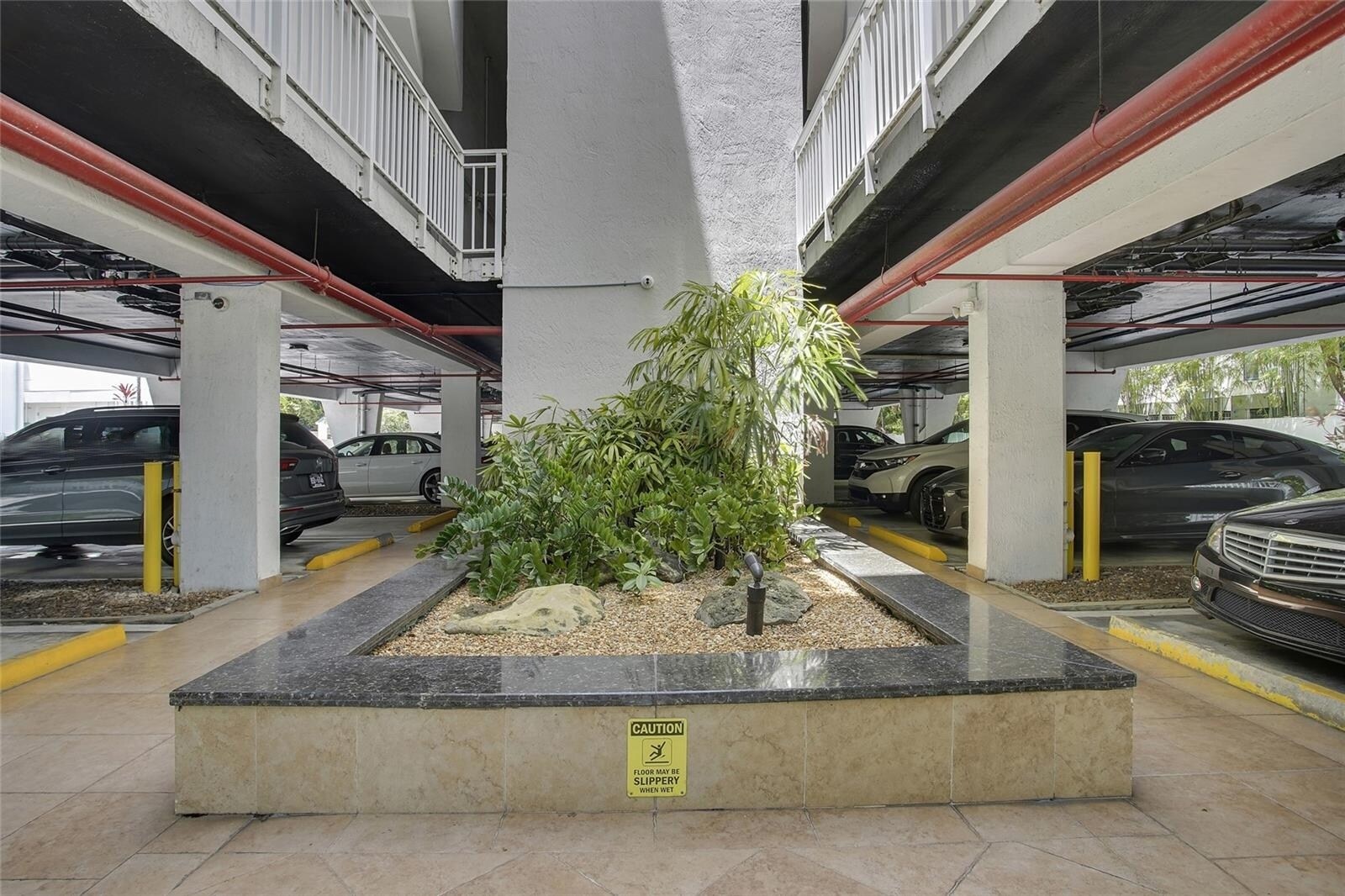 Building Photo - 1528 Brickell Ave
