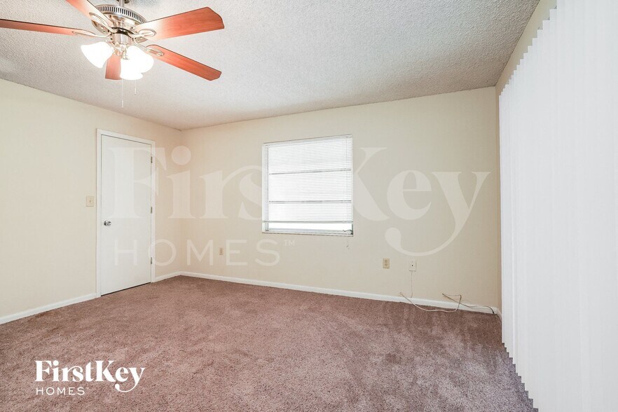 Building Photo - 18125 Hilda Dr