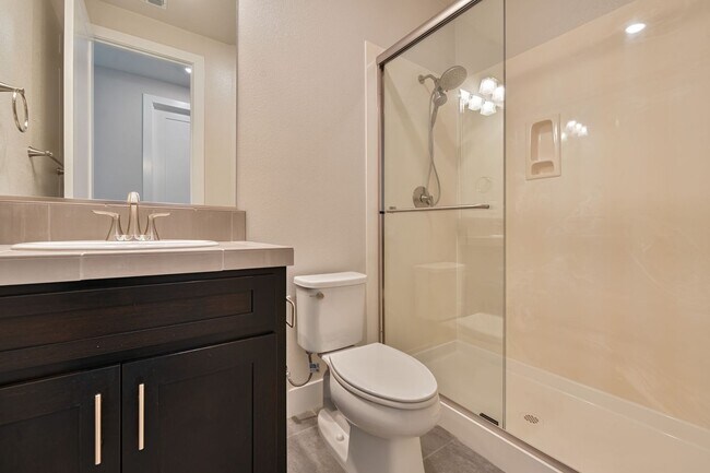 Building Photo - Beautiful Lincoln Home with Solar, 3-Car Garage & Trailer Parking!