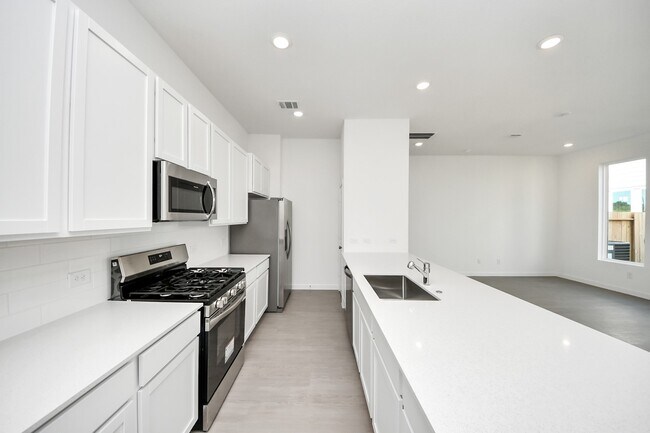 Building Photo - 2205 Via Cami Ln
