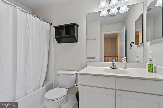 Building Photo - 13719 Maple Sugar Ln