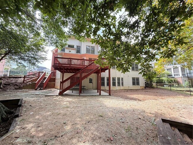 Building Photo - 1875 Briergate Dr