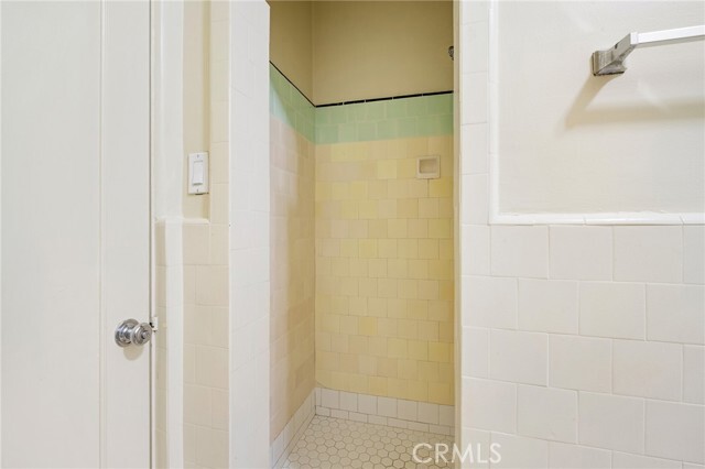 Building Photo - 200 E Lomita Ave