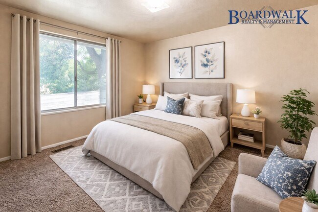 Building Photo - 661/663 N 980 W