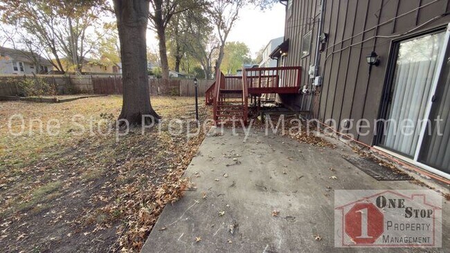 Building Photo - Beautiful Split Level Home w/ 4 Bedroom an...