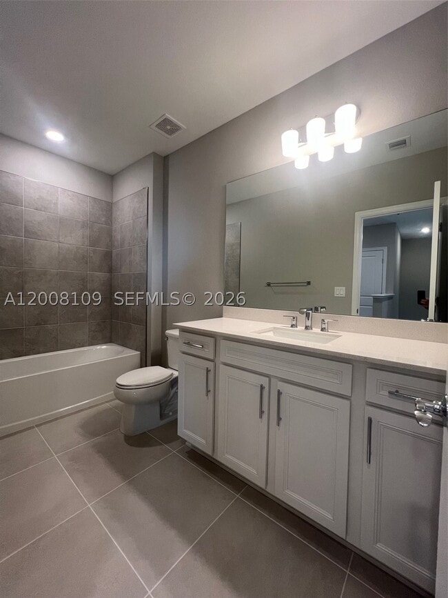 Building Photo - 12222 SW Myrtle Oak Dr