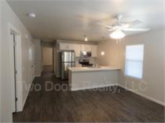 Building Photo - 411 Vail Cir