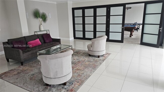 Building Photo - 2017 S Ocean Dr