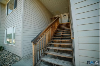 Building Photo - 7107 56th St