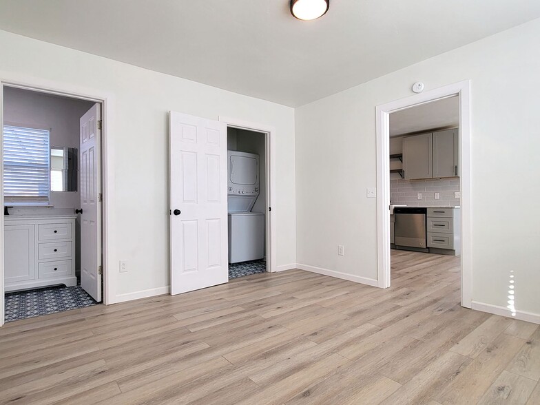 Building Photo - 4701 N McKinley Ave
