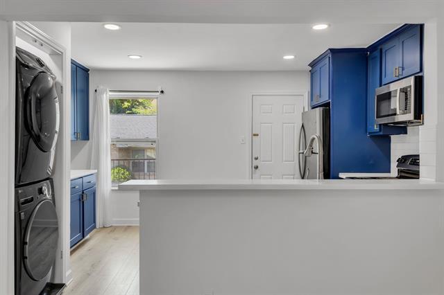 Building Photo - 7718 Royal Ln