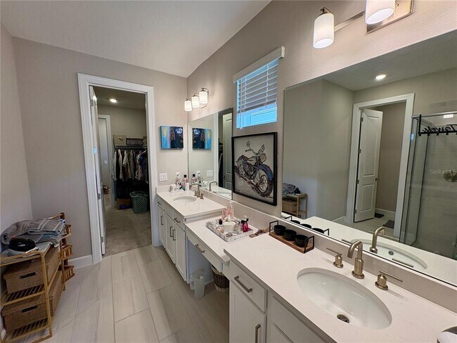 Building Photo - 5257 Savino Cir