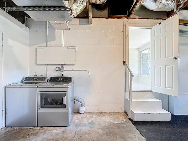 Building Photo - 3753 Benson Ave N