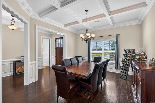 Building Photo - 377 Sydney Dr S