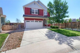 Building Photo - Gorgeous 4 bedroom in the highly sought af...