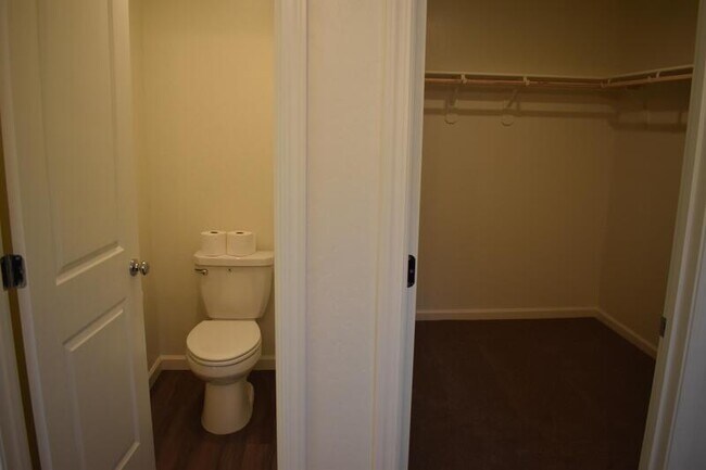 Building Photo - 4027 Bayonet Dr