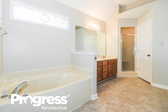 Building Photo - 8699 Old Post Rd