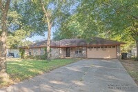 Building Photo - 1033 Princeton Pl