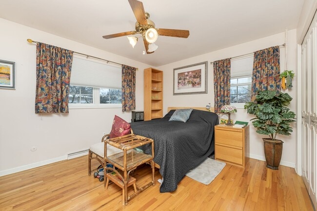 Building Photo - Four Bedroom Home in Portage