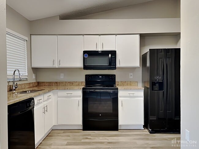 Building Photo - 1419 Birchstone Avenue Brandon FL