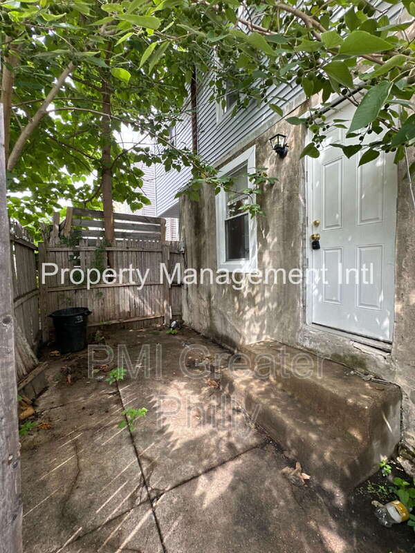 Building Photo - 1654 S Ringgold St