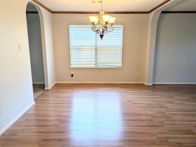 Building Photo - 2716 Park Falls Dr