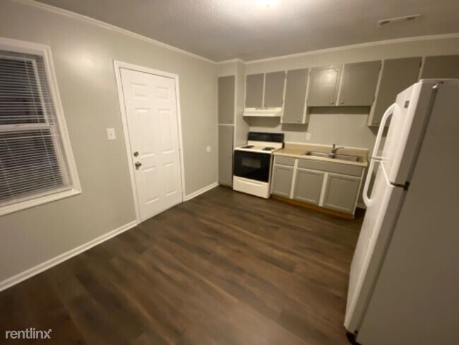 Building Photo - 101 McKellar Hill