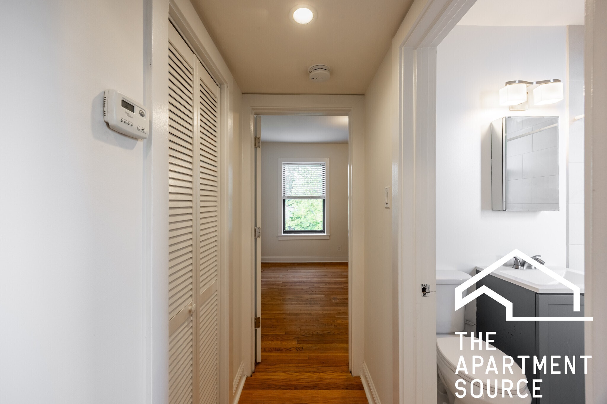 Building Photo - 4038 N Ashland Ave