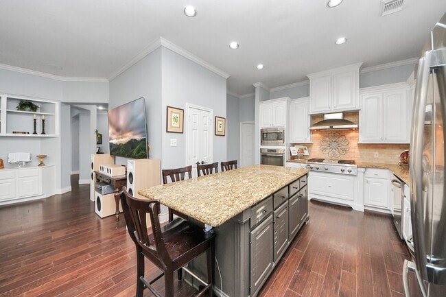 Building Photo - 22010 Castlewind Ct