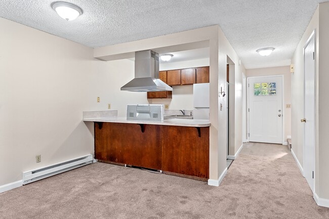 Building Photo - 325 N 29th Ave