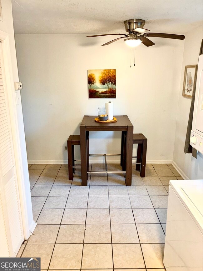 Building Photo - 1859 Williams Ave