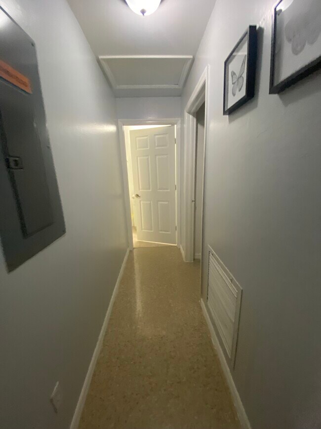 Building Photo - 4629 29th St SW