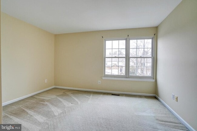 Building Photo - 115 Gleneagles Dr