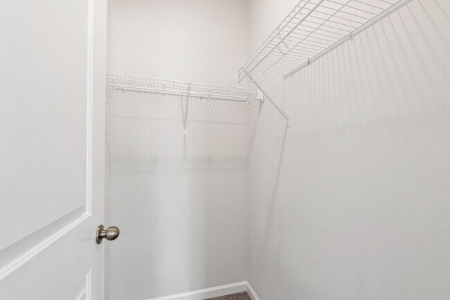 Building Photo - Stylish 4-Bedroom Townhome with Backyard O...
