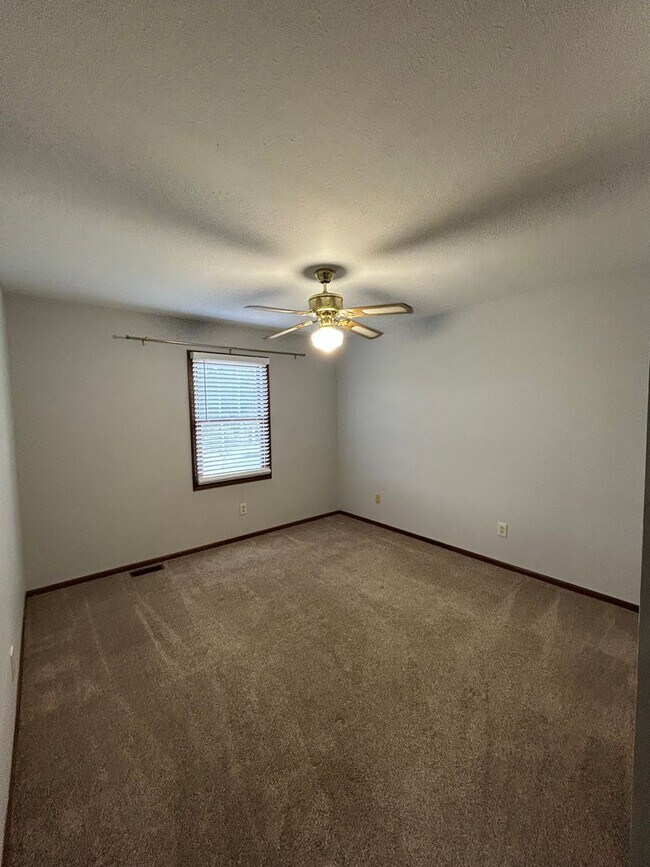 Building Photo - 3 Bedroom Stone Facade Colonial with 2 Car Attached Garage  in Strongsville