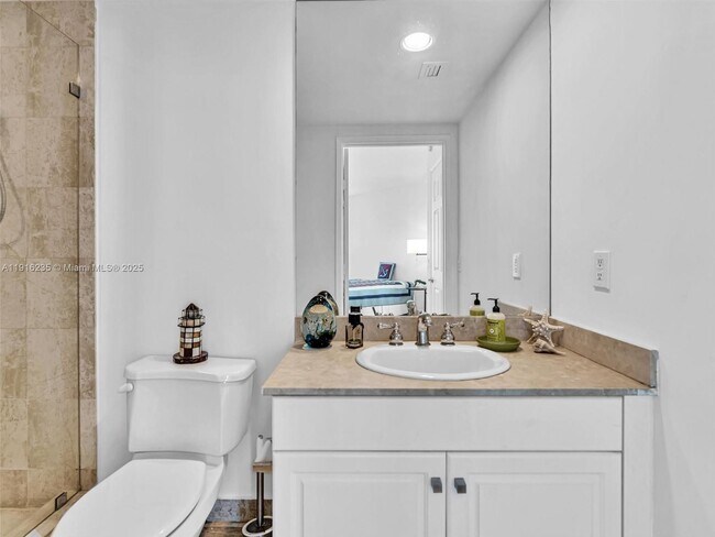 Building Photo - 3370 Hidden Bay Dr