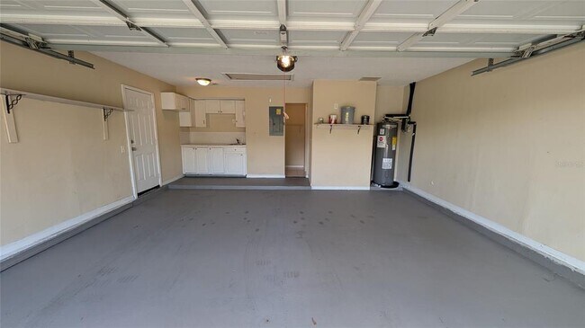 Building Photo - 840 Lake Jackson Cir