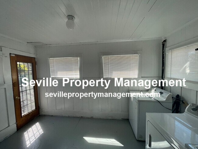 Building Photo - MOVE-IN READY 2+BR House in Prime NOBE neighborhood