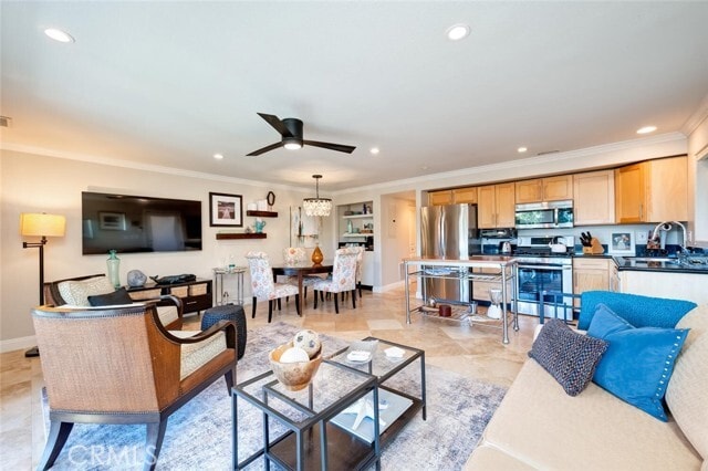 Building Photo - 174 Cliff Dr