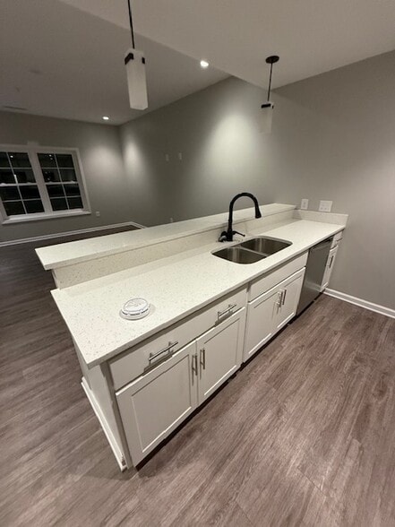 Building Photo - 1504 Ewing Pk Lp